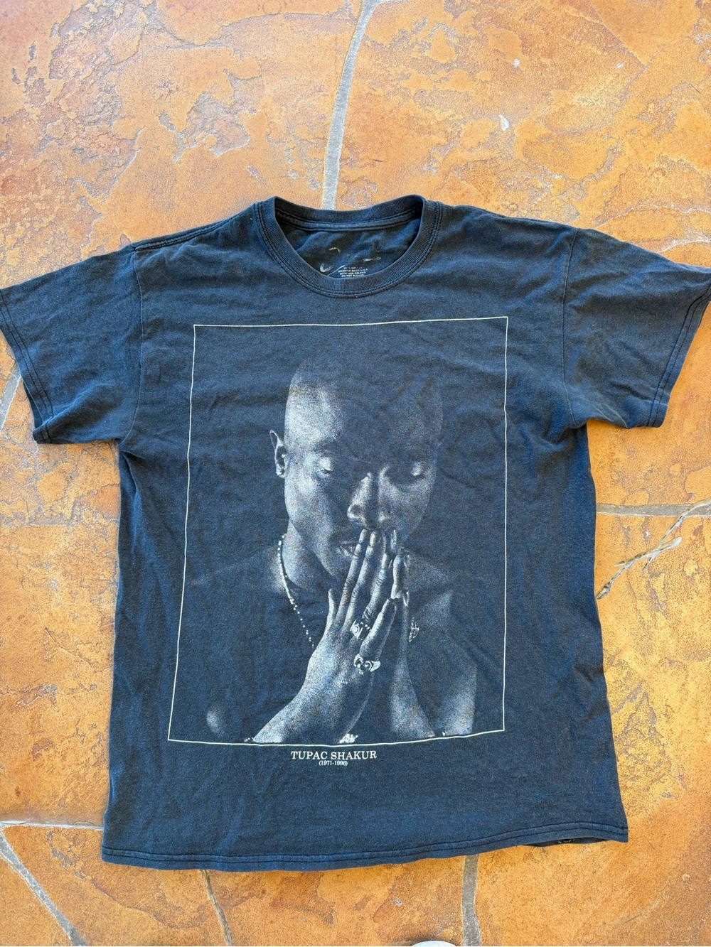 VTG 90s Bravado Tupac Shakur Memorial Black Graphic T-Shirt- M Hip Hop + Rap